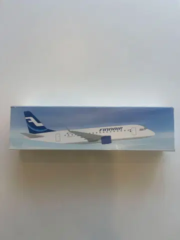 핀 에어 EMBRAER170 모델 플레인