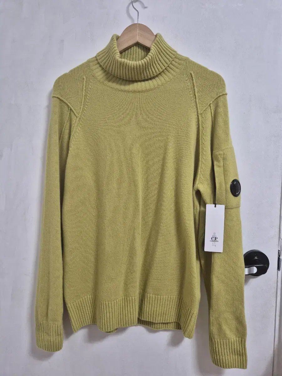CP Company Olive Lime Color Turtleneck Knit