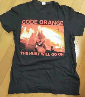 CODE ORANGE 밴딩 티셔츠 M 사이즈