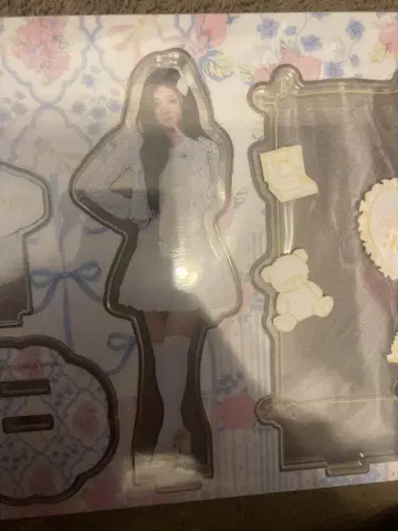 ILLIT 에니마이 복권 C상 아크릴 스탠드 원희