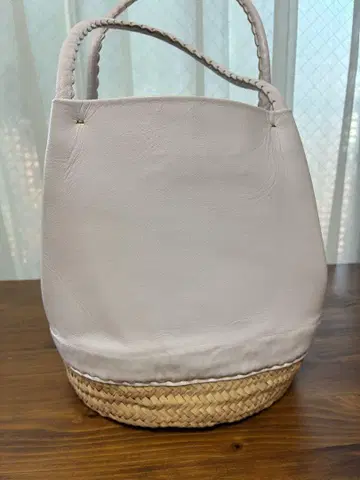 와란와얀 노스노스 화이트
