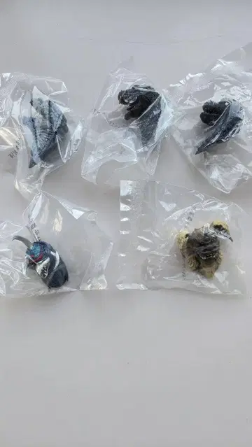 고질라 제일복권 E상 1개 F상 1개 G상 5개 세트