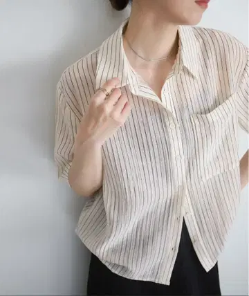 셀렉트 모카 시어 스트라이프 숏 셔츠