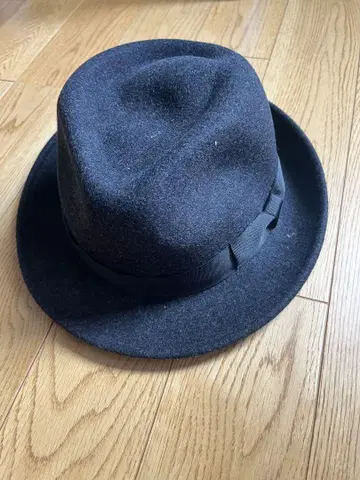 RUBEN 블랙 펠트 햇
