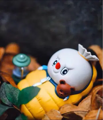 The Monster camping LABUBU 피규어