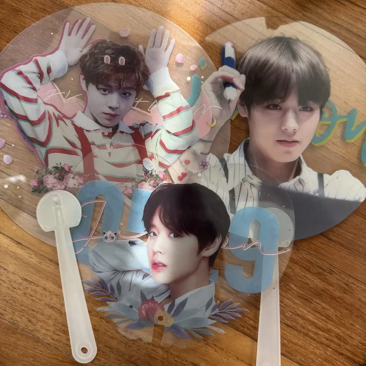 Park Jihoon Fan (Free Shipping)