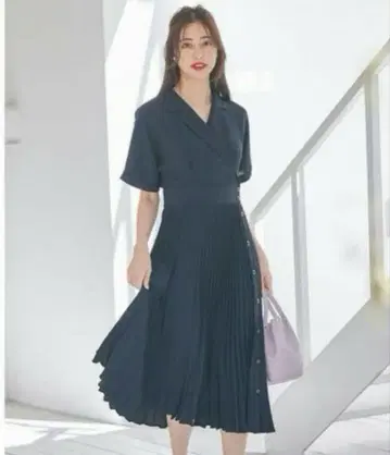 세탁 가능한 플리츠 콤비 원피스