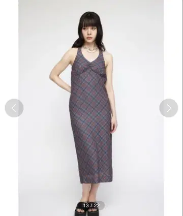 HALTER NECK 체크 원피스 러그 아젬