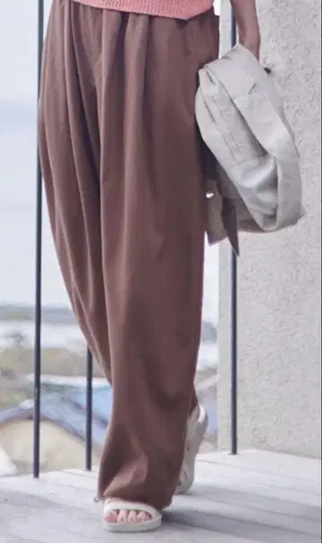 금일 한정 가격! 이지 케어, 접촉 냉감, 볼륨 개더 이지 팬츠 브라운