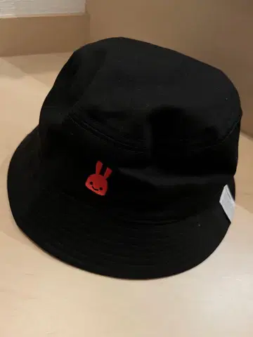 큔 버킷 햇