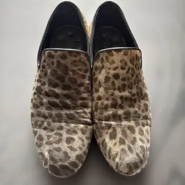 JIMMY CHOO 레오파드 무늬 슬립온