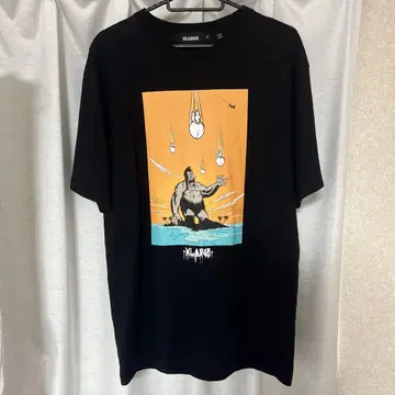 XLARGE 아트 프린트 티셔츠 블랙