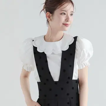 Fitmore 스캘럽 칼라 퍼프 슬리브 블라우스