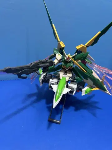 HGBF 건담 페니체 등 리나시타 메테오 호퍼 포함 완제품