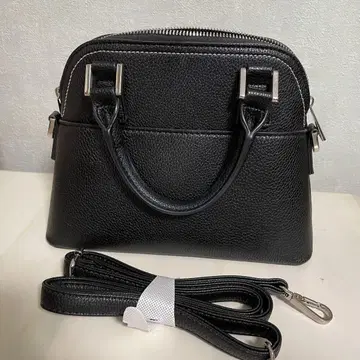 블랙 합성 피혁 핸드백