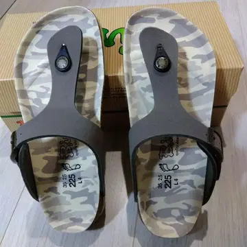 Birki's 카모 패턴 샌들 35.5/225