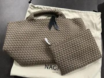NAGHEDI 세인트 바르트 미디엄 토트 캐시미어