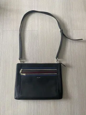 폴스미스 블랙 가죽 백