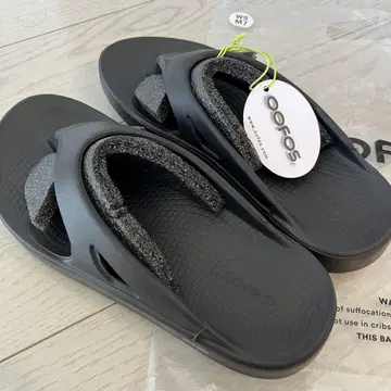 새상품 우포스 OOFOS 우 오리지널 블랙 26cm 샌들