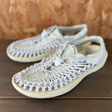 KEEN UNEEK 유니크 샌들 26.5cm
