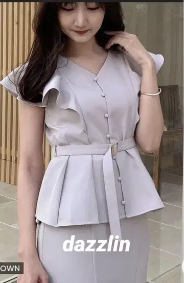 dazzlin 턱 플레어 블라우스, 엘레강트 내로우 스커트 셋업