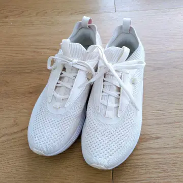 푸마(PUMA) 소프트 라이드 소피아 턱드 우먼 스니커즈