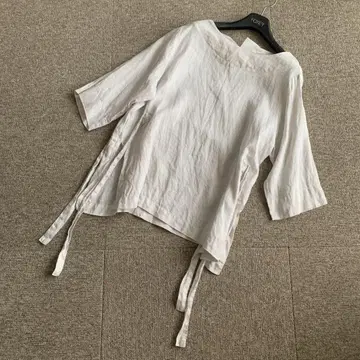 새상품급 두클라쎄 린넨 오분 소매 상의 그레이지