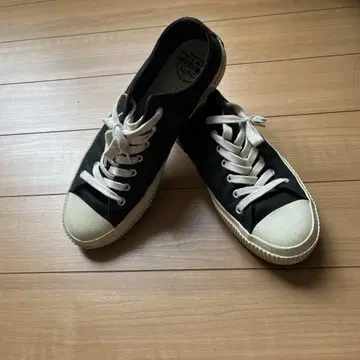 아이언 하트 IRON HEART 검은 갑옷 스니커즈 블랙 25.5cm