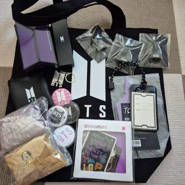 BTS 굿즈 모음