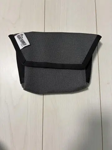 로드 러너 파우치