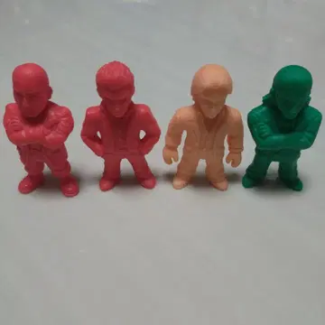 컬러풀 피규어 4종 세트