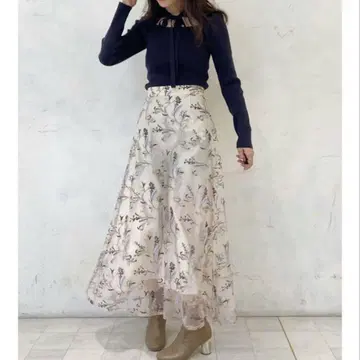 MERCURYDUO 자수 플레어 스커트 핑크
