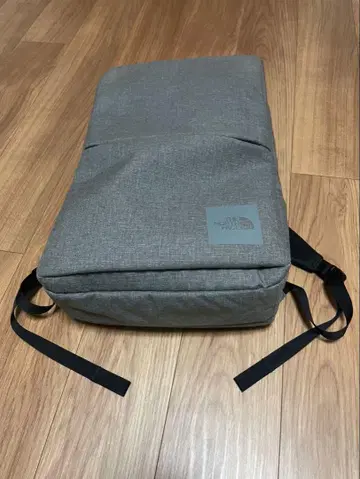 THE NORTH FACE 셔틀 데이팩 슬림 백