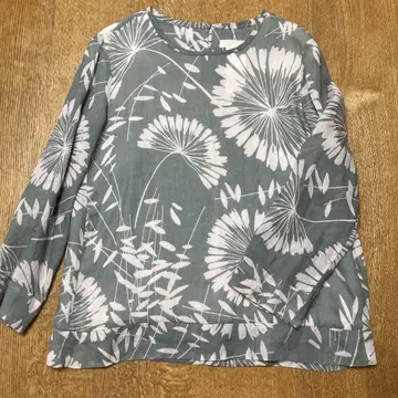 Max Mara 꽃무늬 그린 8부 소매 블라우스