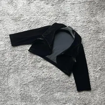 VELOUR NOIR 42 블랙 벨로아 볼레로 폭시