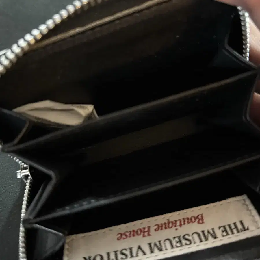 折りたたみ財布 THE MUSEUM VISITOR PVC HEART PRINTED WALLET 5JH954 THE MUSEUM VISITOR(ザミュージアムビジター) 折りたたみ財布