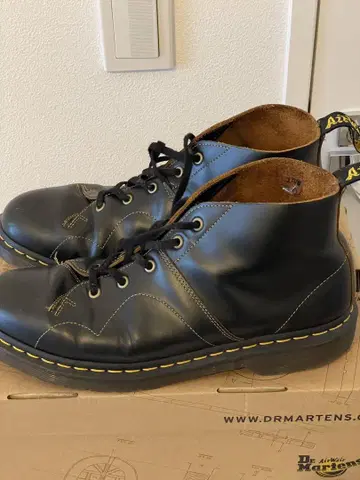 Dr.Martens 닥터마틴 CHURCH 처치 BLACK