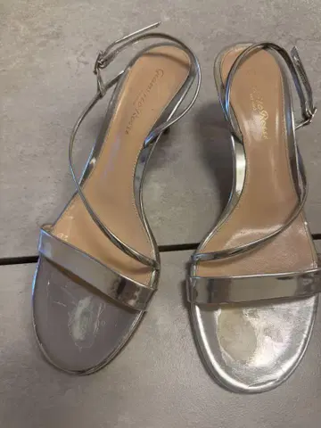 Gianvito Rossi 지안비토 로시 스트랩 샌들