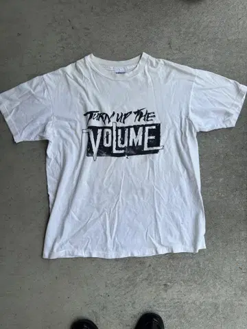 90s Hanes Beefy-T 티셔츠 구제 의류
