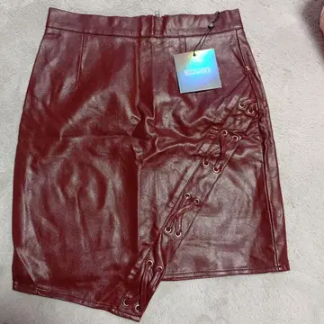 MISSGUIDED 타이트 스커트