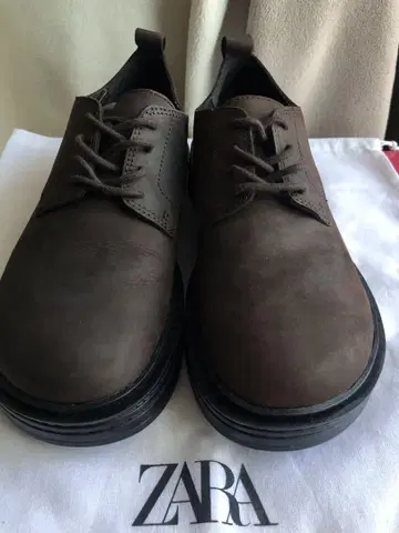 자라 여성 신발 소가죽 23CM 다크 브라운