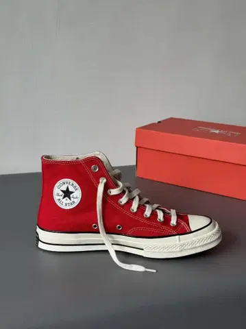 새상품 빨간색 하이컷 ct70 26.5cm
