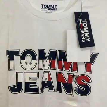 타미힐피거 TOMMY JEANS 화이트 티셔츠 L 사이즈