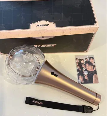 ATEEZ 응원봉 라이트 ver.2 트레이딩 카드 포함