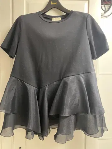 UNITED ARROWS 프릴 반팔 상의 네이비