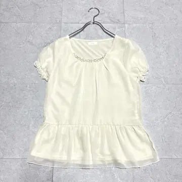 페플럼 블라우스 쉬폰 펄 장식 아이보리 안감 부착 M