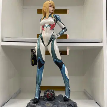 메트로이드의 샘스 아란의 레진 키트 전체 높이 55cm