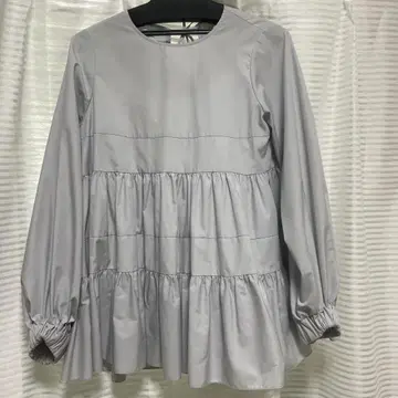 yori 티어드 롱 블라우스 그레이