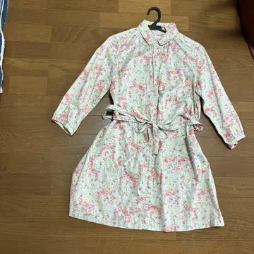 미나토의 해수욕장, 셔츠 블라우스