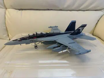 1/48 EA-18G 그라울러 VAQ-141 완성품 아쓰기 기지 하세가와